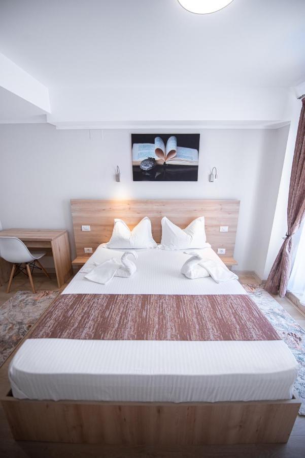 Hotel Polu-X à Vama Veche Extérieur photo