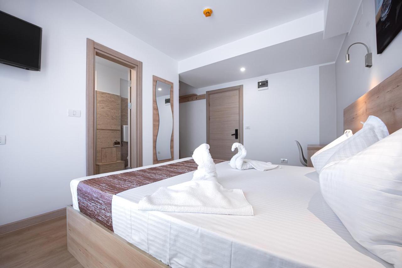 Hotel Polu-X à Vama Veche Extérieur photo